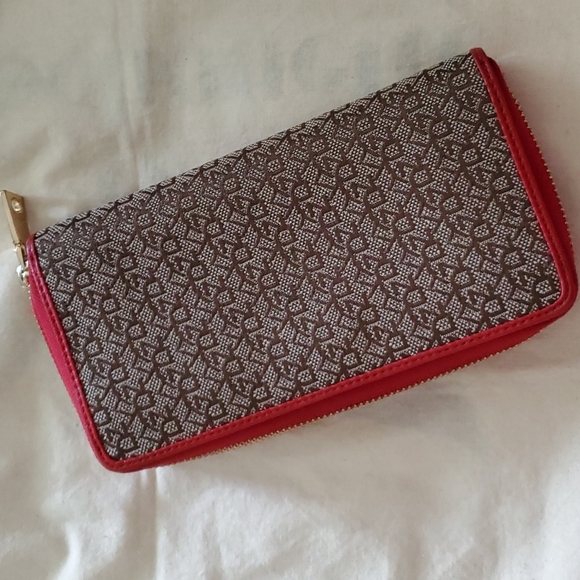 Authentic DKNY zippy wallet - Picture 3 of 12
